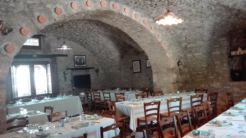 Вілла Agriturismo La Vecchia Cascina Di Paolo & Belinda П'єтрельчина Екстер'єр фото